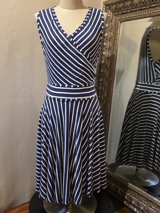 Max Studio Dresses & Skirts - Max Studio Navy & White Striped Sleeveless Wrap Midi Dress. Sz Med.